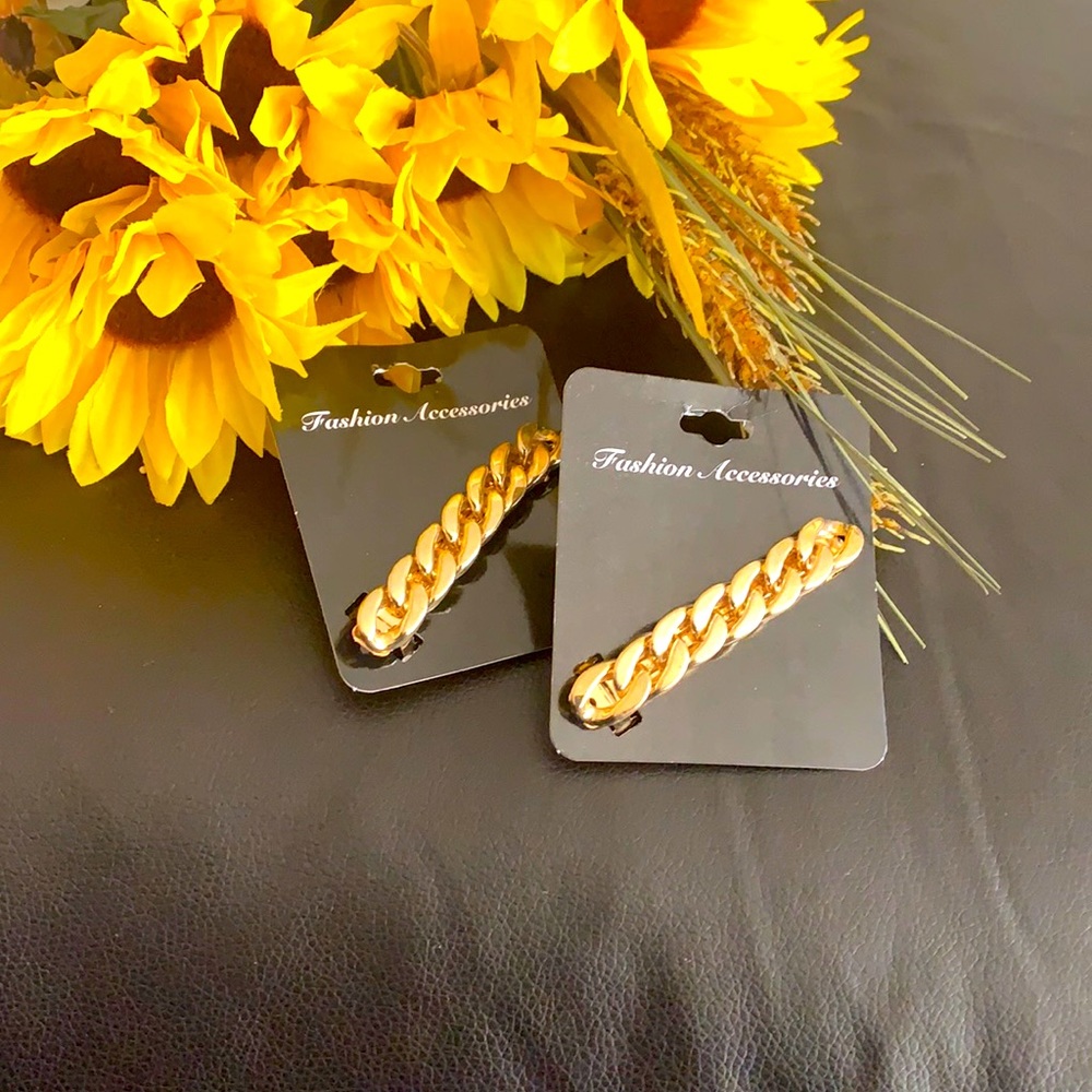 Hair clips